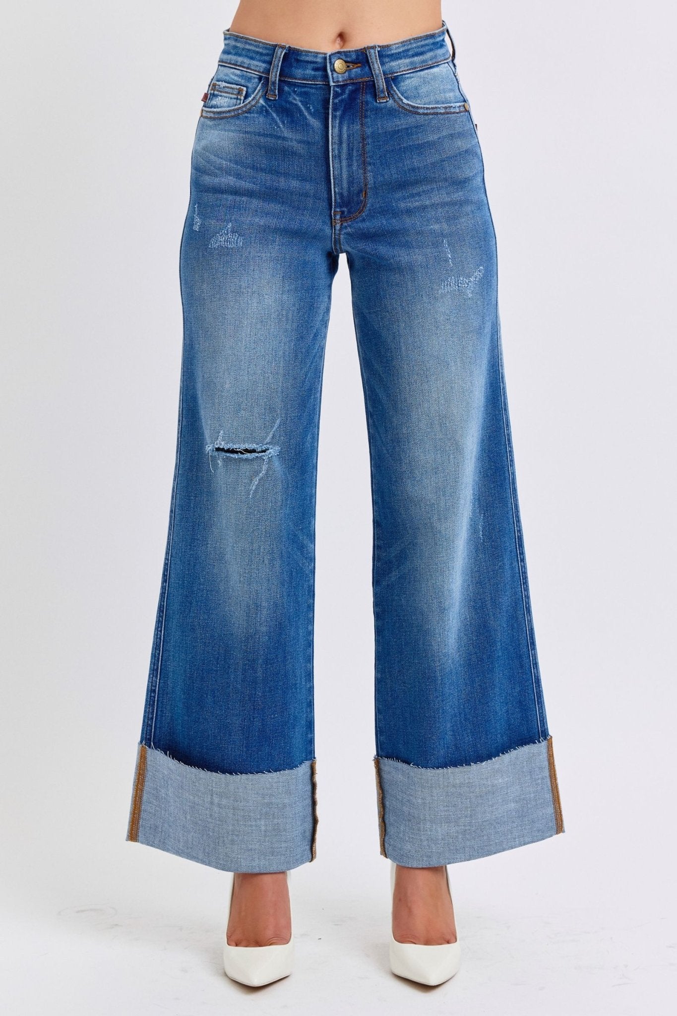 Front view of Judy Blue Full Size Distressed High Waist Wide Leg Jeans in Medium showing neckline and sleeve details