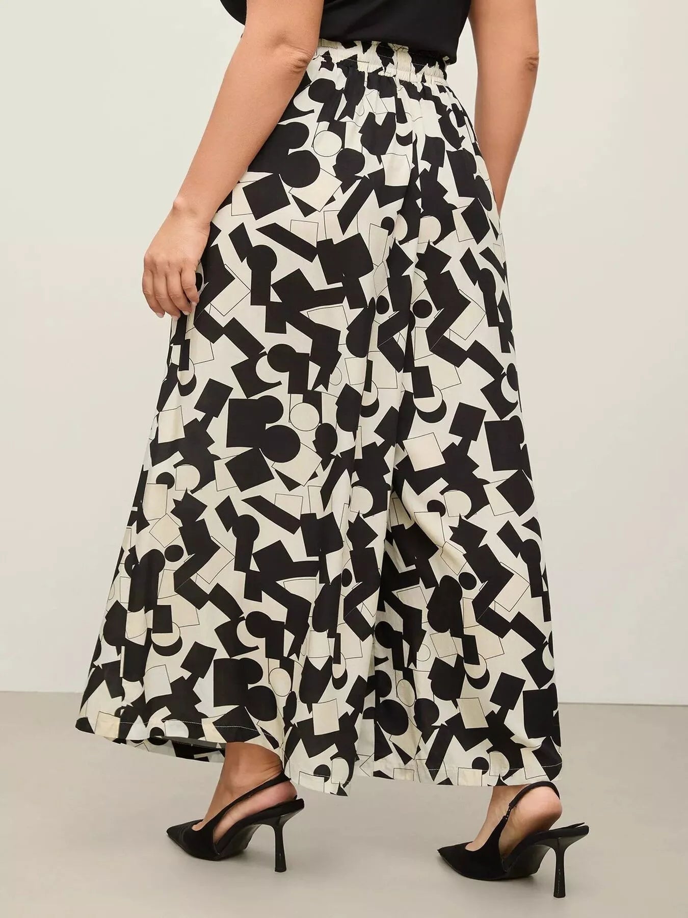 Plus Size Abstract Print Wide Leg Pants - Rochelle's House LLC
